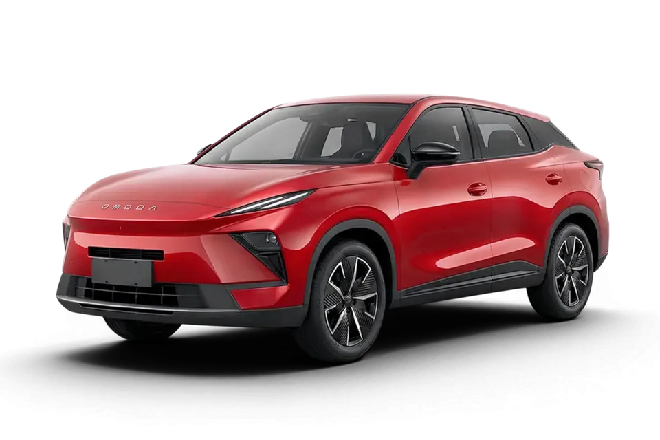 OMODA C5, вид спереди в три четверти